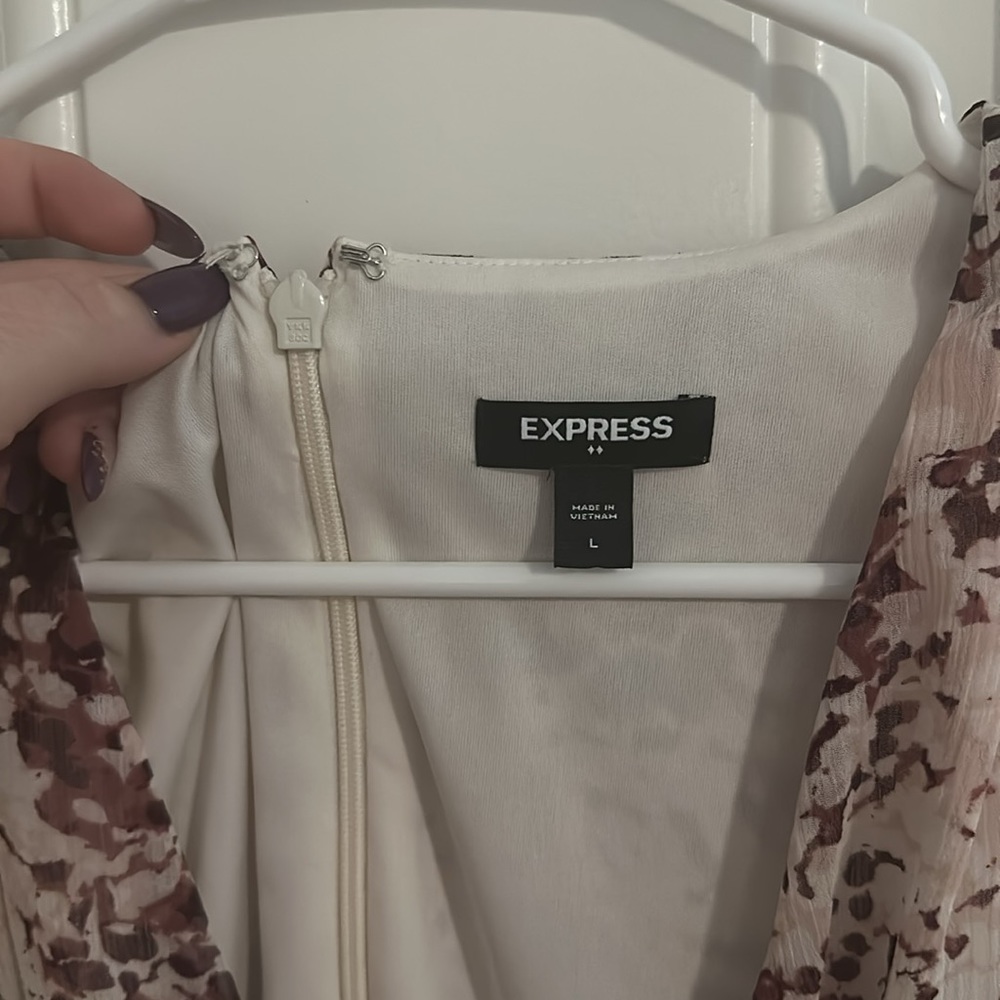 Express Romper - Picture 5 of 5